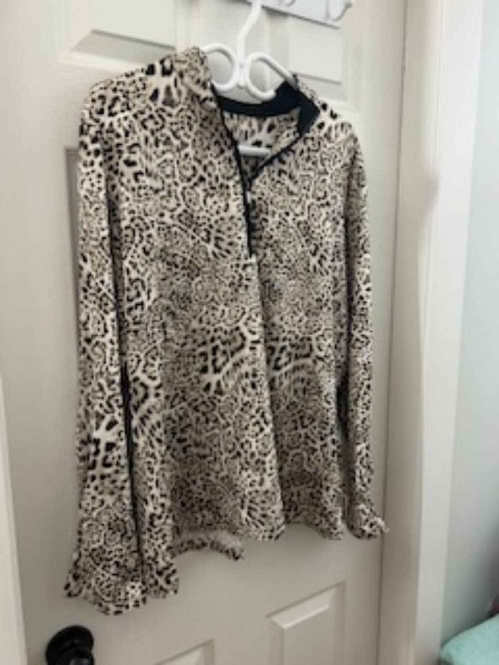 Tail Top with 1/4 Zip Front